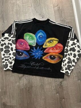 Black Graphic Eye-Print Long Sleeve Sweatshirt - Multicolor